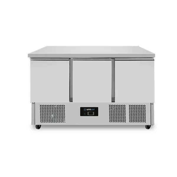 Gekühlte Werkbank | 3 Türen (1/1 GN) | +2°C / +8°C | 137x70x85(h) cm