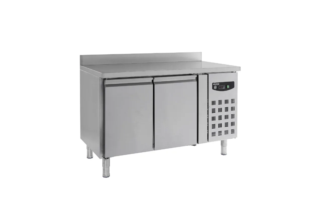 Kühltisch mit 2 Türen + Aufkantung / 282 Liter / 1360x700x850 mm