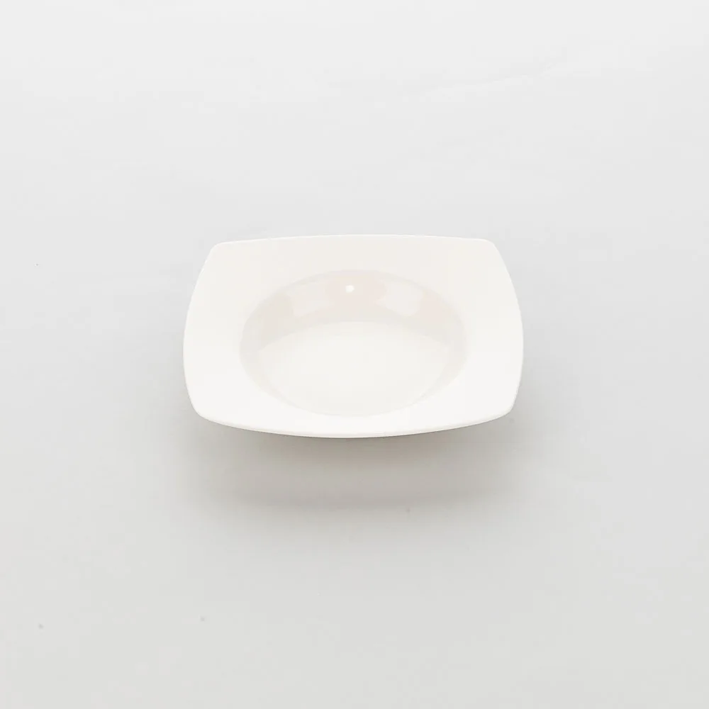 Tiefer Teller, eckig, cremeweißes Hotelporzellan, Serie Liguria A, 210 x 210 mm